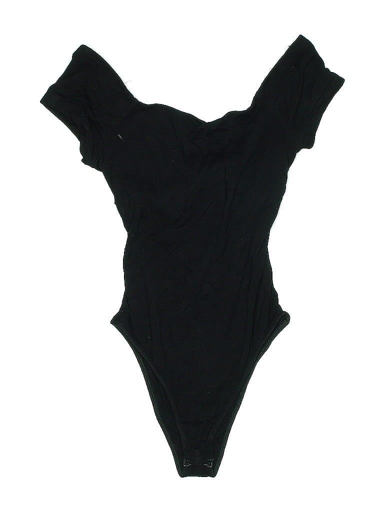 Click to view more detailed imagery on our partner's website Pre-owned Lush Bodysuit In Black