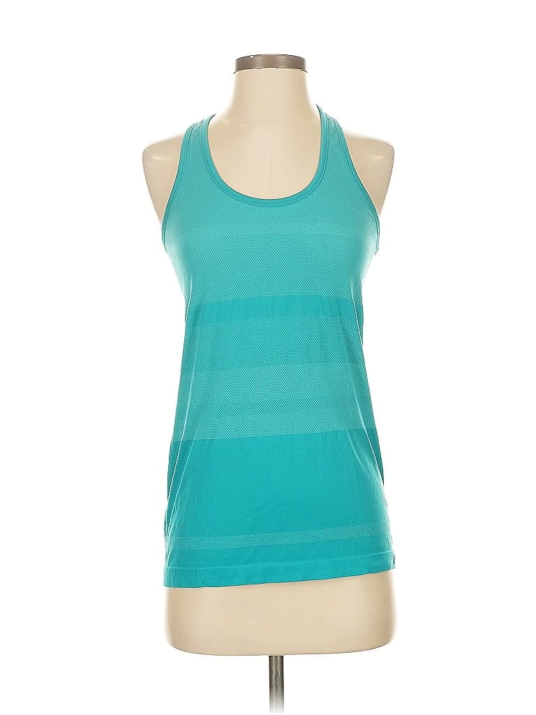 Click to view more detailed imagery on our partner's website Pre-owned Champion Active Tank Top In Blue