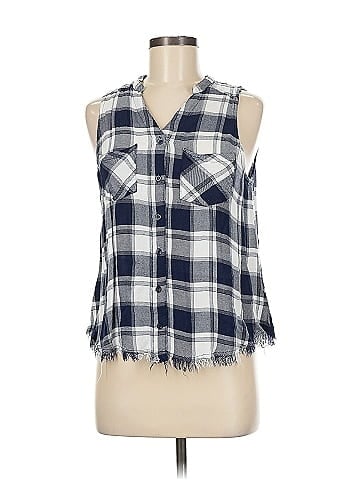 En Creme Sleeveless Blouse (view 1)