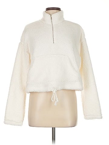 Heart & Hips Fleece (view 1)