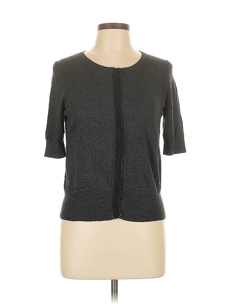 Click to view more detailed imagery on our partner's website Pre-owned Ann Taylor Loft 3/4 Sleeve Top Gray Crew Neck Tops