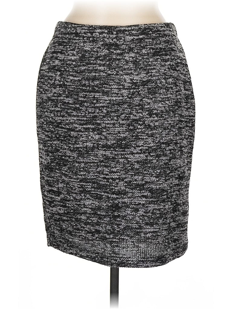 Click to view more detailed imagery on our partner's website Pre-owned Max Studio Casual Skirt In Gray