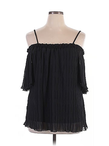 Daytrip Sleeveless Blouse (view 1)