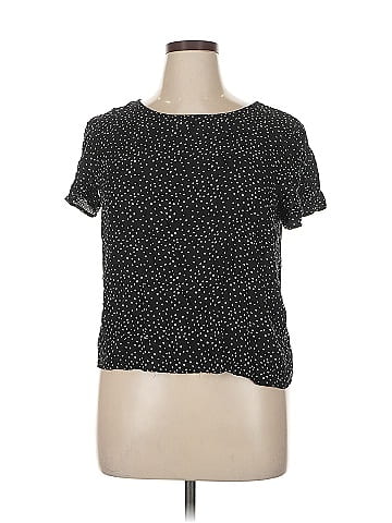 Xhilaration Short Sleeve T-Shirt (view 1)