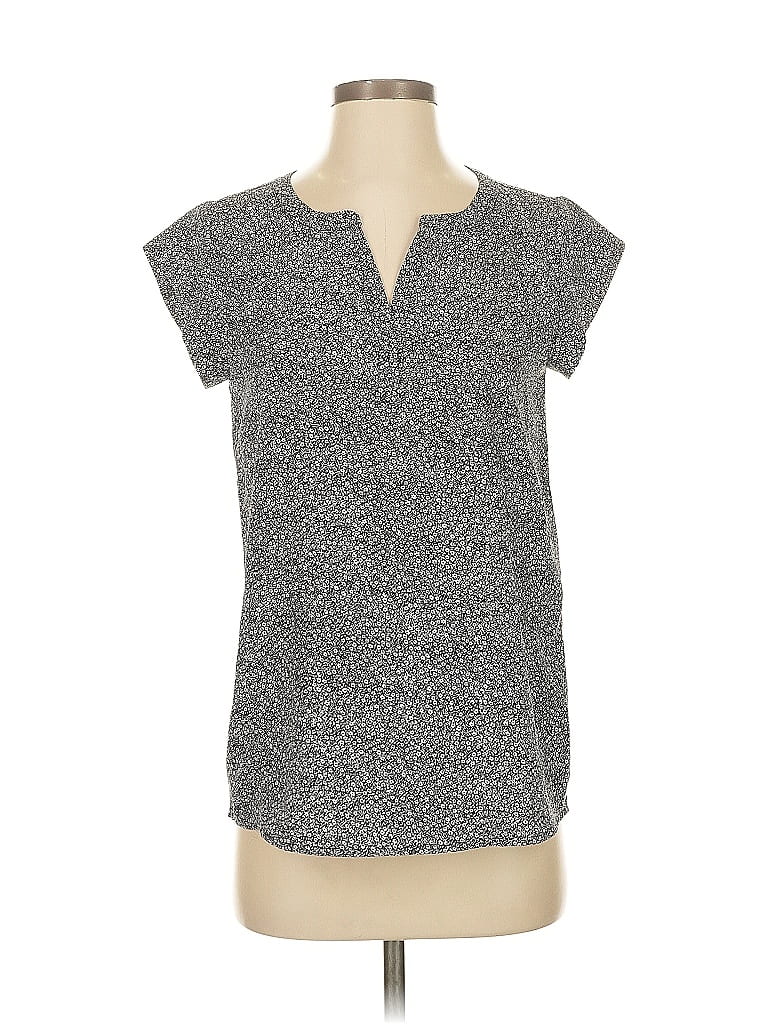 Click to view more detailed imagery on our partner's website Pre-owned Joie Short Sleeve Blouse In Gray