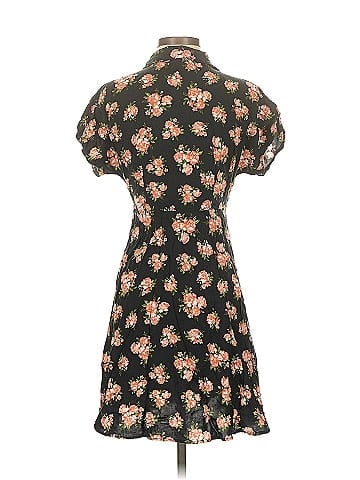 Hot Topic Casual Dress (view 2)