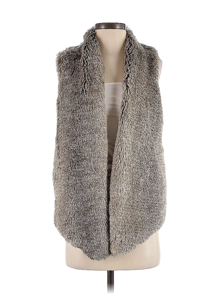Click to view more detailed imagery on our partner's website Pre-owned Tart Collections Faux Fur Vest In Gray