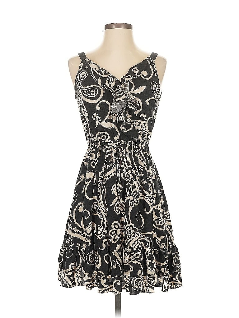 Click to view more detailed imagery on our partner's website Pre-owned Elle Cocktail Dress In Black