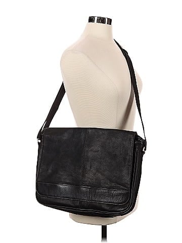 Wilsons Leather Leather Messenger (view 2)