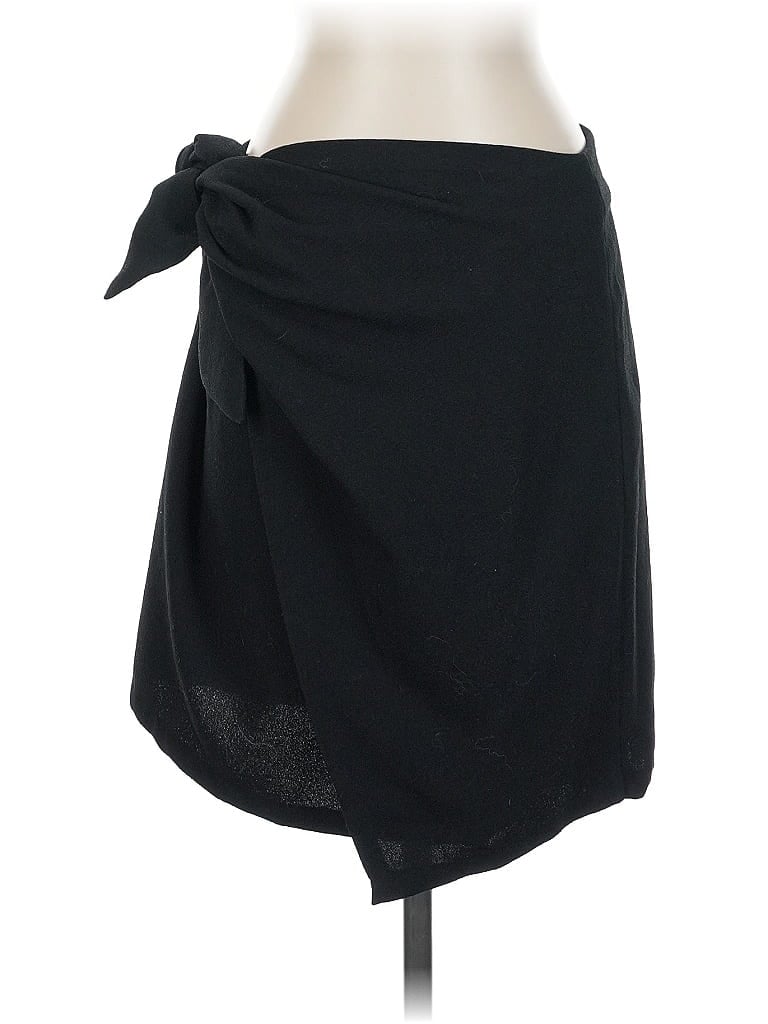 Pre-owned Who What Wear Casual Skirt In Black
