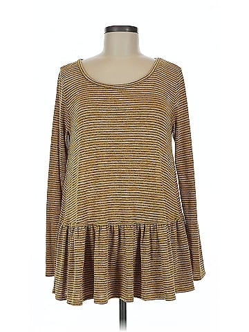 Easel Long Sleeve Top (view 1)