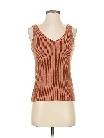 Elizabeth and James Tank Top (view 1)