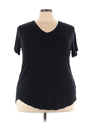 Amaryllis Short Sleeve T-Shirt (view 1)