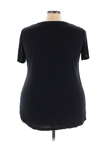 Amaryllis Short Sleeve T-Shirt (view 2)