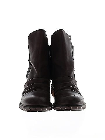 Naya Boots (view 2)