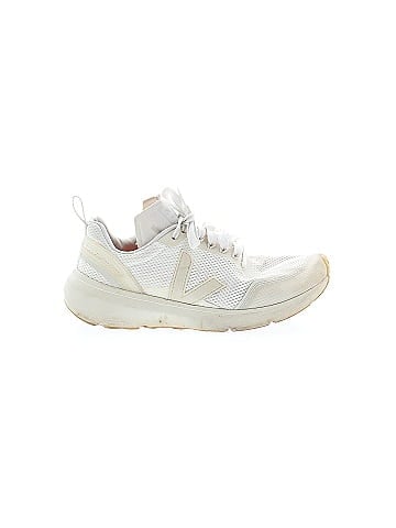 VEJA Sneakers (view 1)