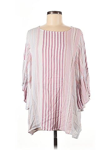 Easel 3/4 Sleeve Blouse (view 1)