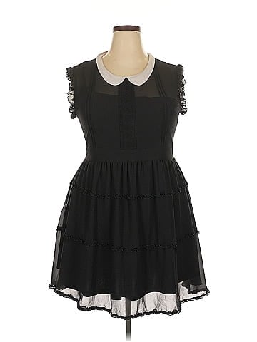 Hot Topic Casual Dress (view 1)