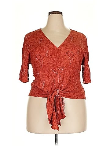 LUQ 3/4 Sleeve T-Shirt (view 1)