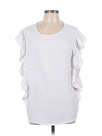 Betsey's Boutique Shop Short Sleeve Top (view 1)