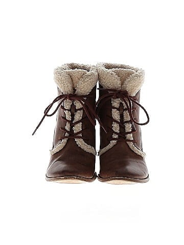 Restricted Shoes Ankle Boots (view 2)