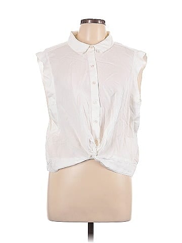 Evereve Sleeveless Button-Down Shirt (view 1)