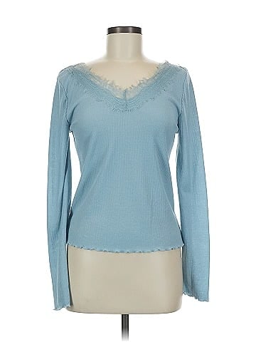 Candie's Long Sleeve Top (view 1)
