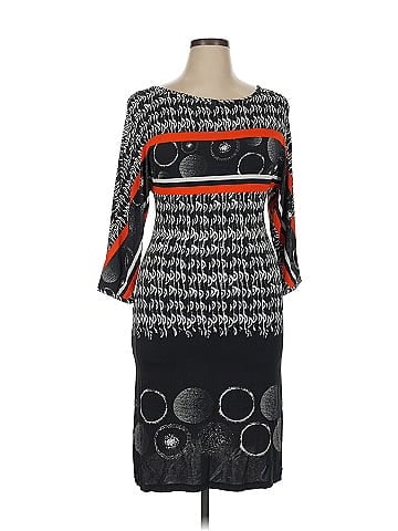 Save The Queen Casual Dress (view 1)