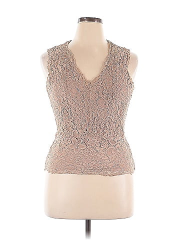 Daytrip Sleeveless Blouse (view 1)