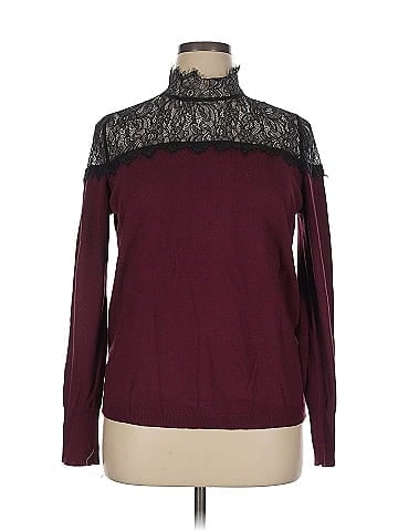 Jennifer Lopez Turtleneck Sweater (view 1)