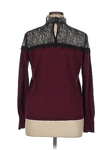 Jennifer Lopez Turtleneck Sweater (view 2)