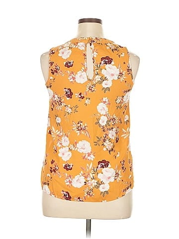 Pink Rose Sleeveless Blouse (view 2)