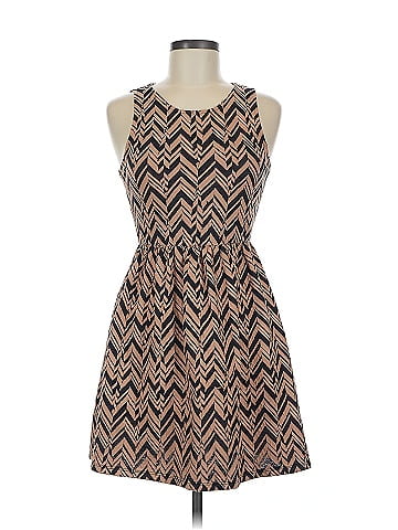 Everly Casual Dress (view 1)
