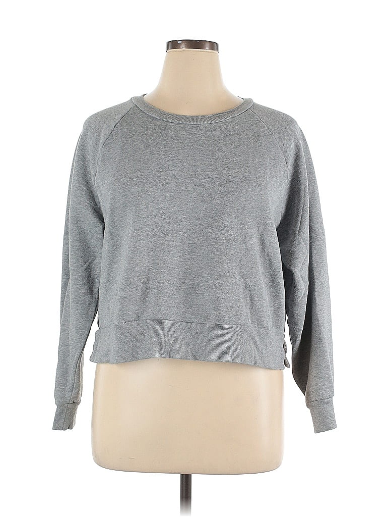 Pre-owned Colsie Sweatshirt In Gray