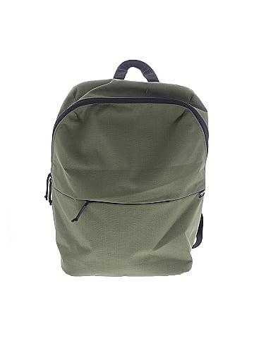 Amazon Basics Backpack (view 1)