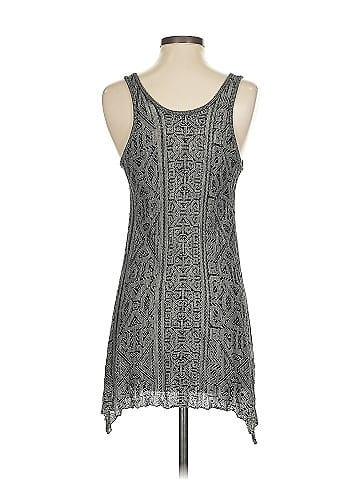 Twelfth Street by Cynthia Vincent Sleeveless Top (view 2)