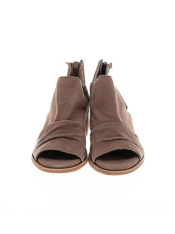 Sofft Ankle Boots (view 2)