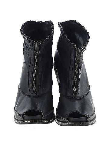 Miss Albright Ankle Boots (view 2)