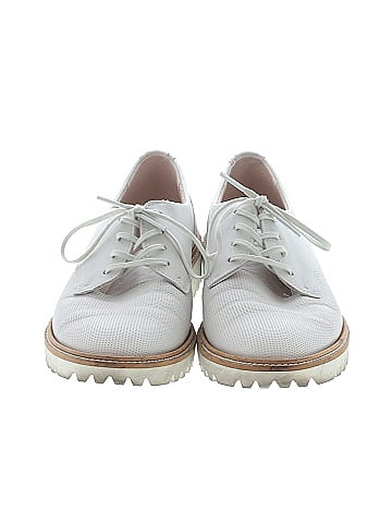 Ecco Flats (view 2)