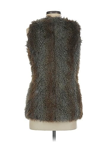 Revue Faux Fur Vest (view 2)