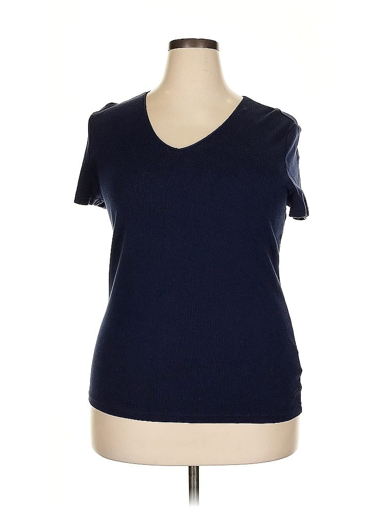 Click to view more detailed imagery on our partner's website Pre-owned Basic Editions Short Sleeve T-shirt In Blue