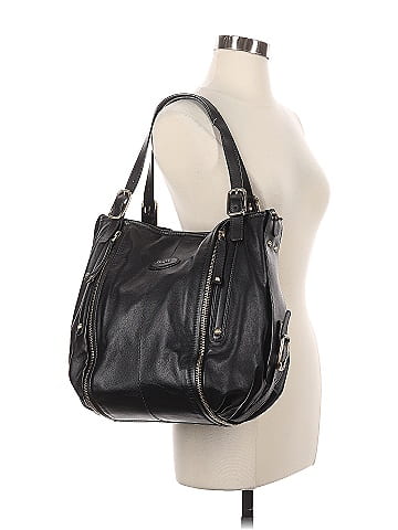 Tod's Leather Shoulder Bag (view 2)