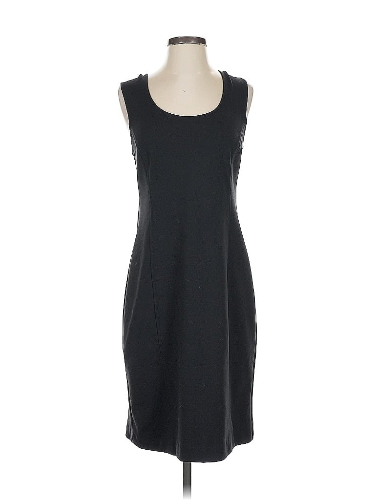 Click to view more detailed imagery on our partner's website Pre-owned Banana Republic Casual Dress In Black