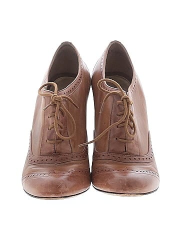 Pour La Victoire Ankle Boots (view 2)