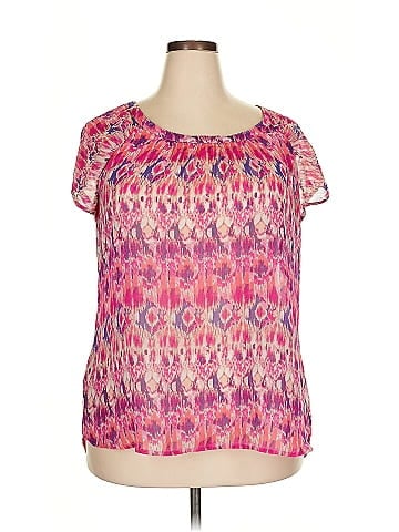 db established 1962 Short Sleeve Blouse (view 1)