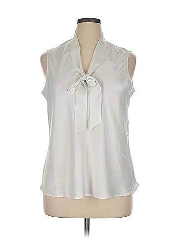 Kasper Sleeveless Blouse (view 1)