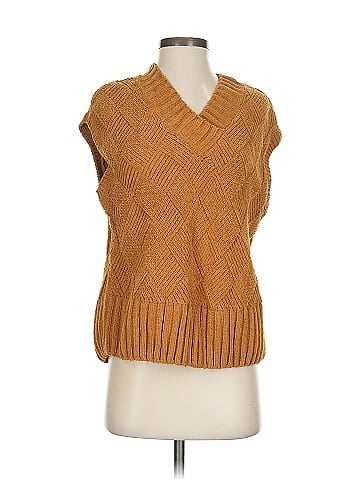 Kendall & Kylie Sweater Vest (view 1)
