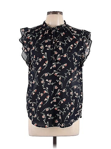 Fun2Fun Sleeveless Blouse (view 1)