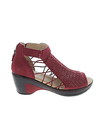 Jambu Heels (view 1)