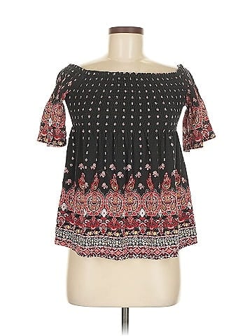 Xhilaration Short Sleeve Blouse (view 1)